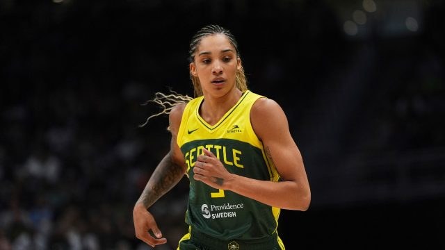 Gabby Williams of the Golden State Valkyries