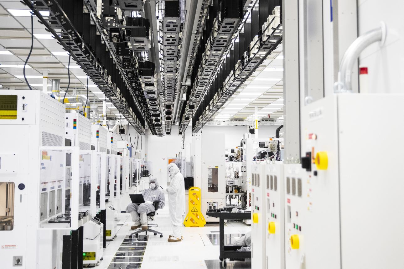 Chip fab cleanroom (file photo)