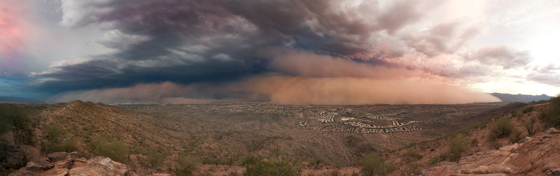 A wall of dust advancing over the Phoenix area