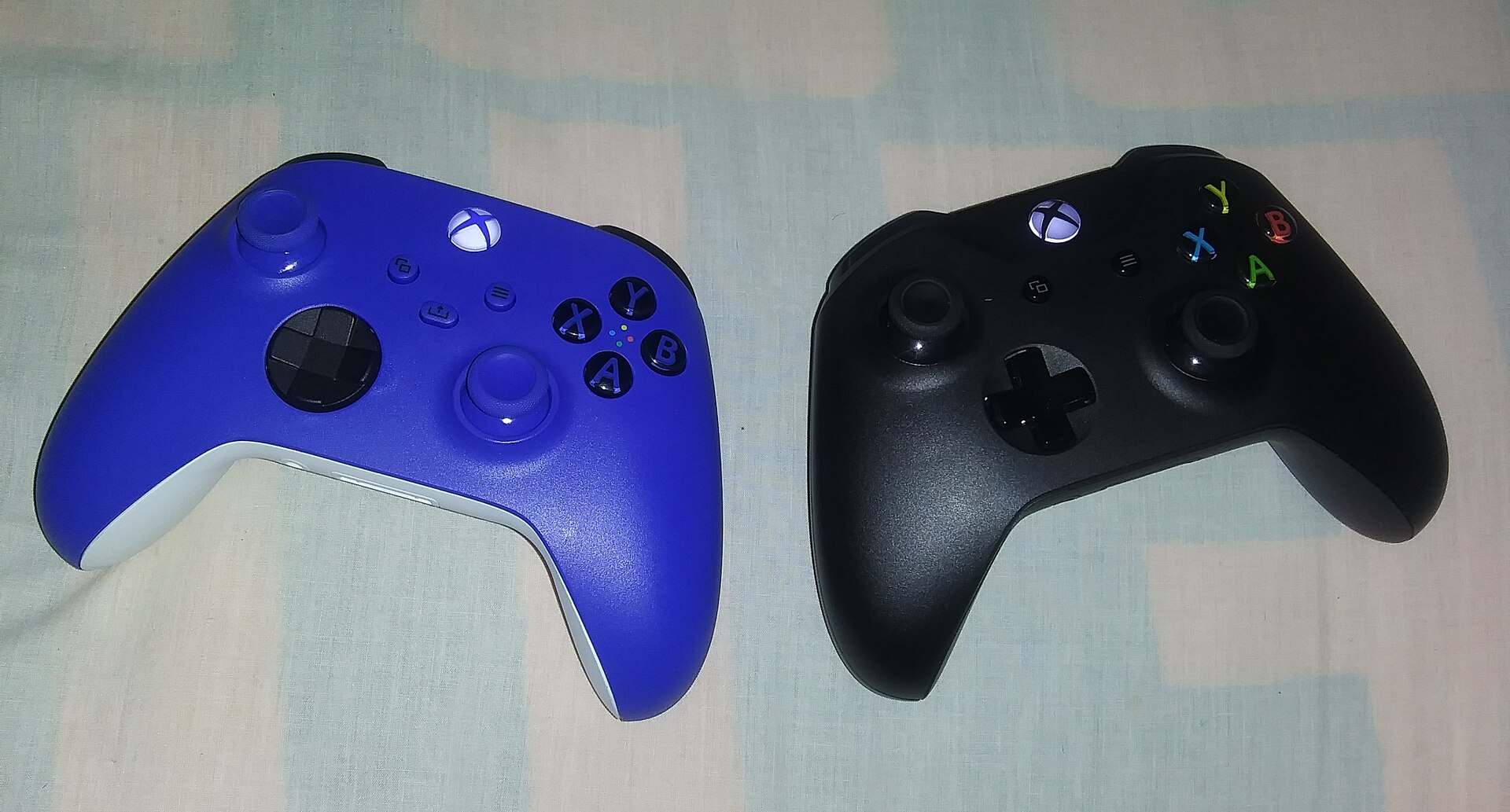 Xbox wireless controllers