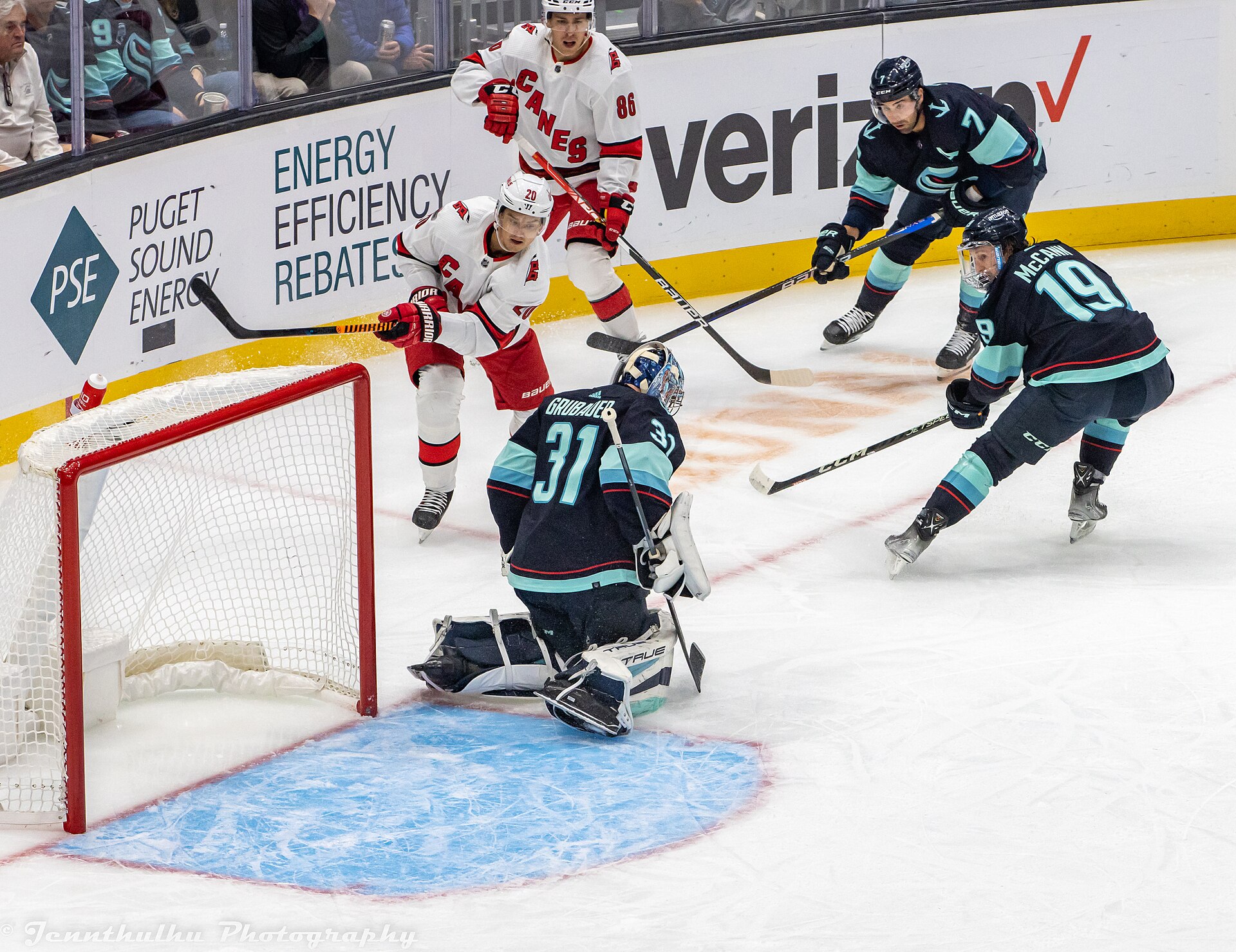 Teuvo Teravainen with the Chicago Blackhawks (file photo)