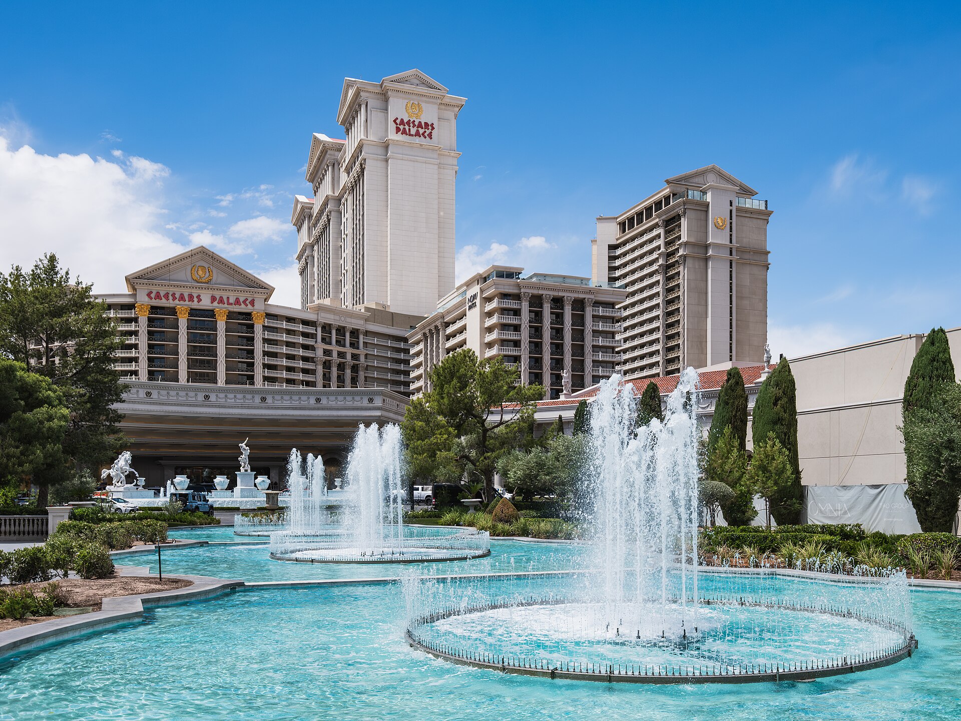 Caesars Palace and its fountains on the Las Vegas Strip