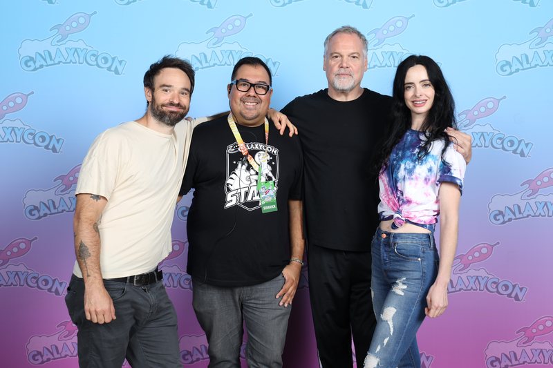 Charlie Cox, Vincent D'Onofrio and Krysten Ritter together at a fan convention