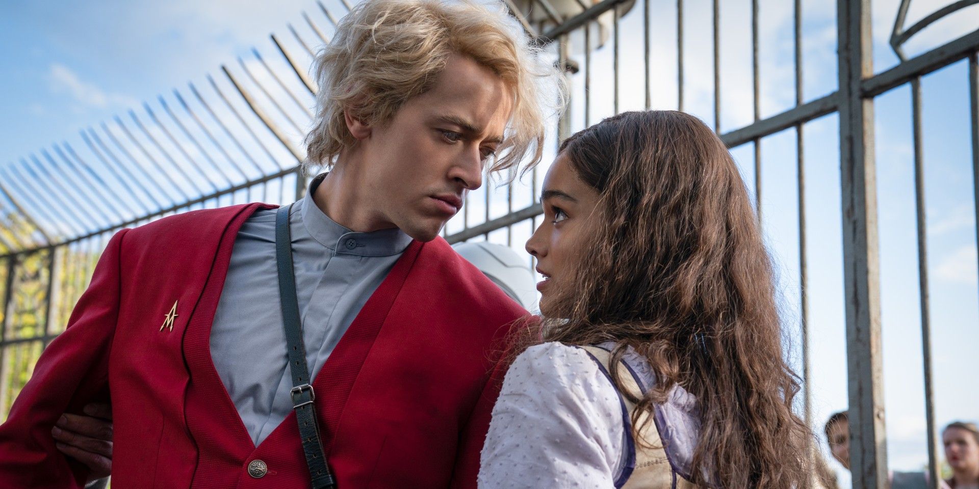 Tom Blyth as Coriolanus Snow and Rachel Zegler as Lucy Gray Baird at the Capitol zoo enclosure in The Hunger Games: The Ballad of Songbirds and Snakes (2023)