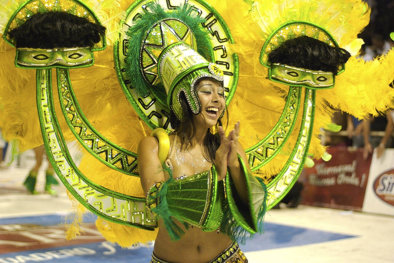 Samba dancers in bright carnival costumes — Guillermo Rodriguez danced a samba on Dancing With the Stars' Mariah Carey Night.