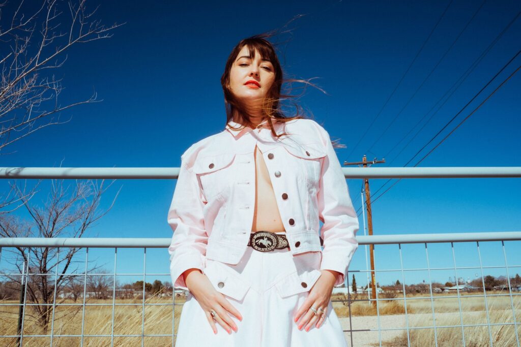 Jess Williamson portrait