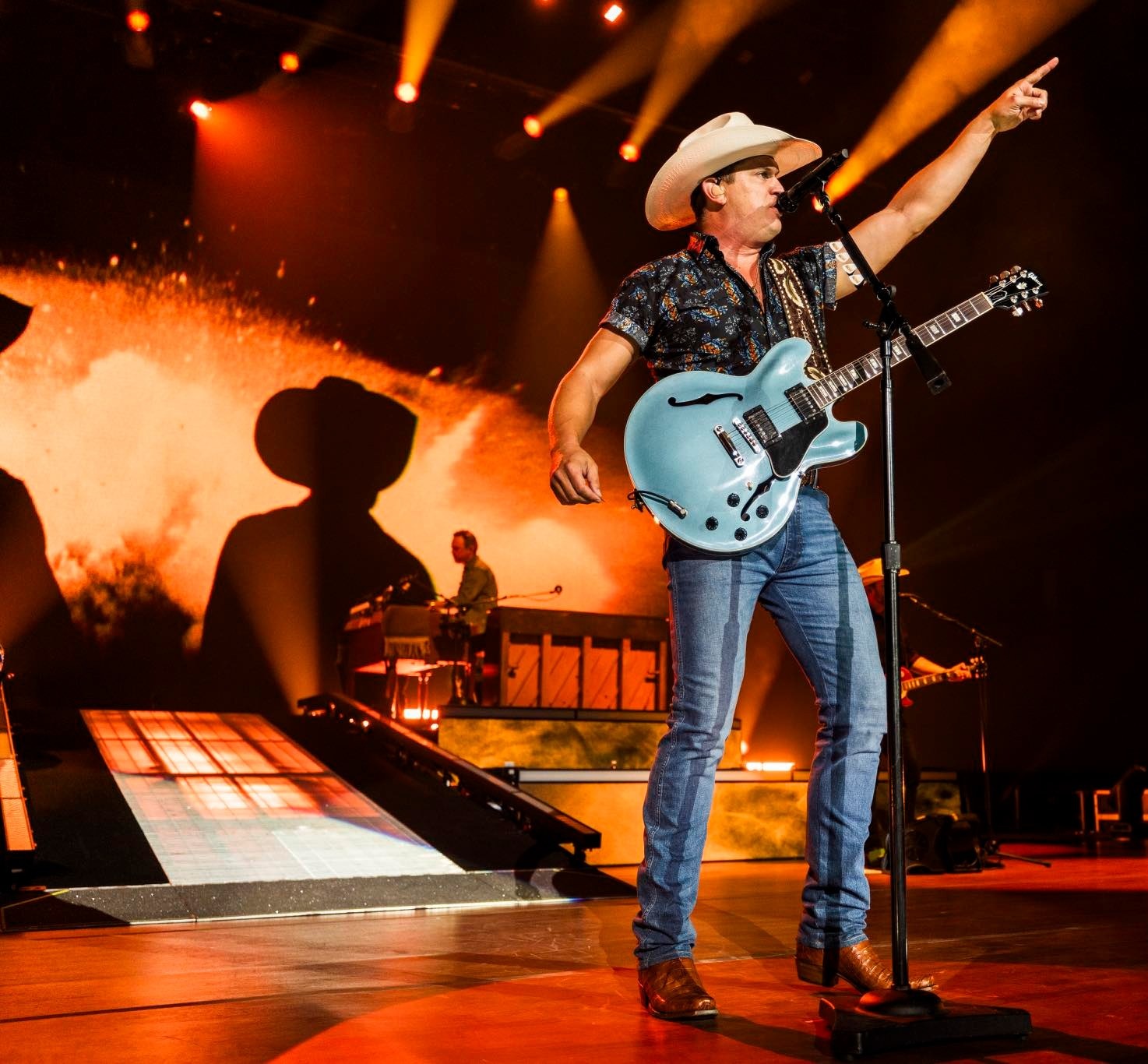 Jon Pardi performing live — he postponed three more Gamblin' Man Tour shows on Oct. 7 as a deep chest infection keeps him off the stage.