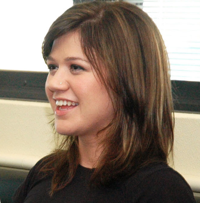 Kelly Clarkson in 2006 (file photo)