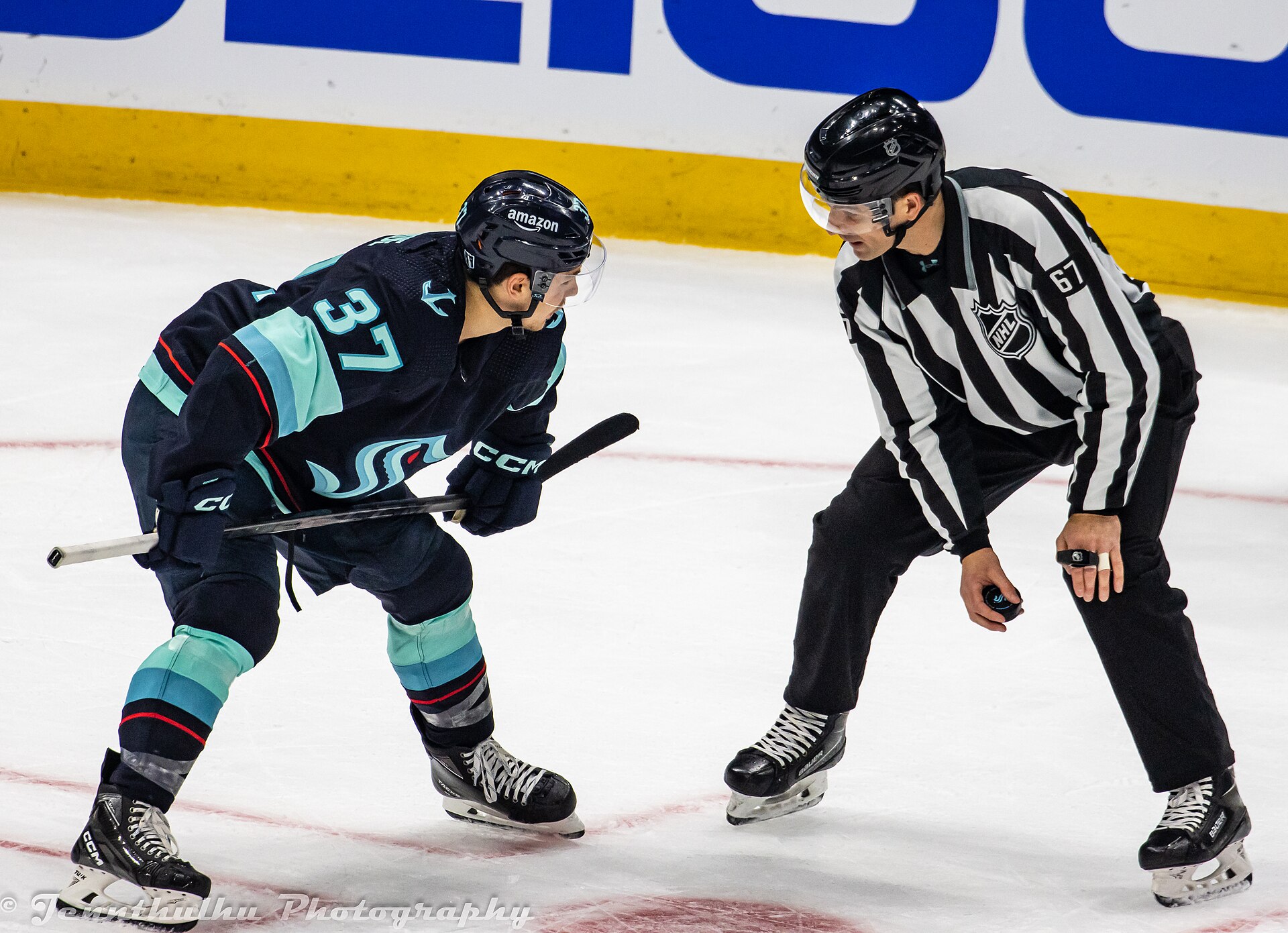 A hockey linesman at work during a game (file photo)