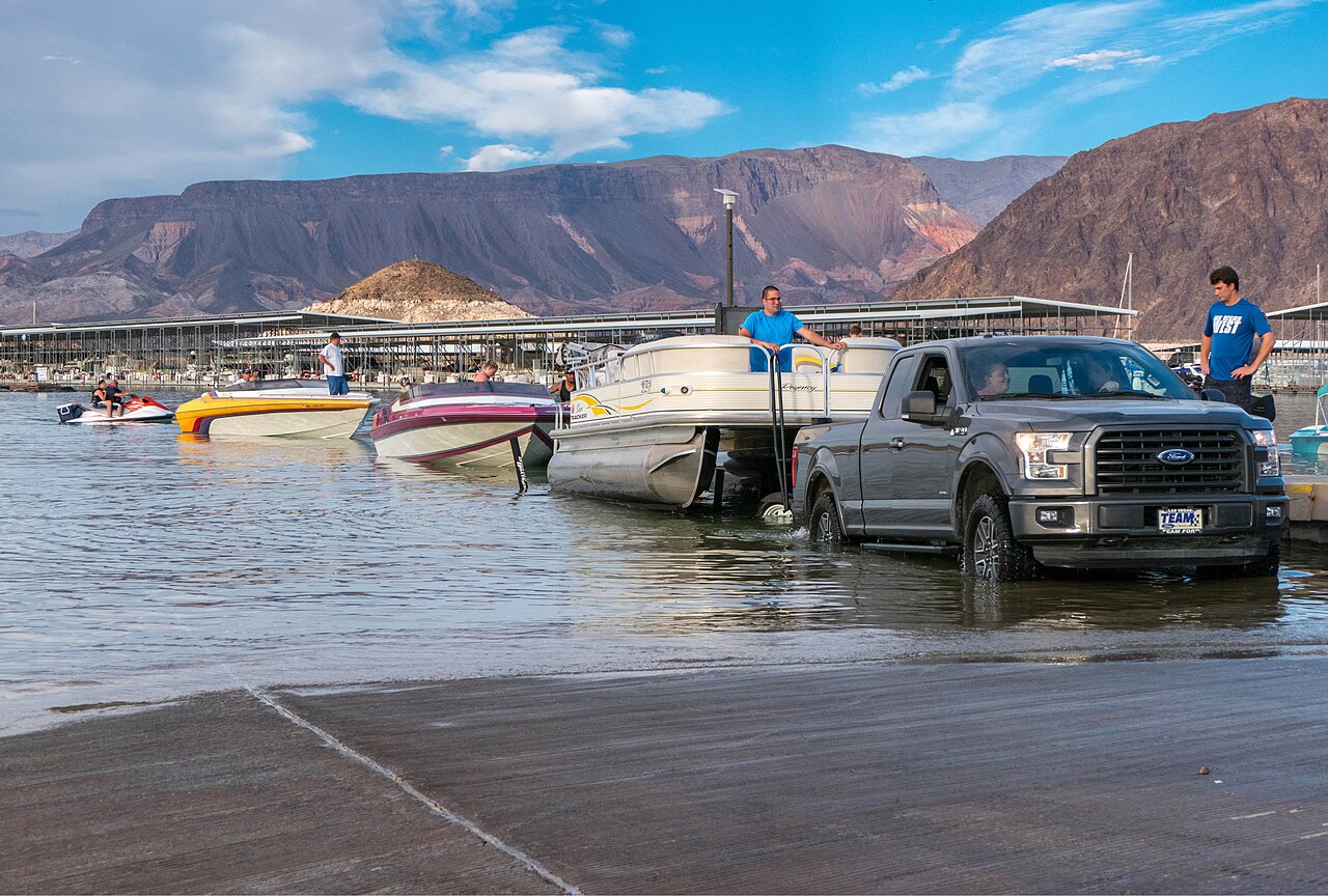 Boaters using the launch ramp at Hemenway Harbor on Lake Mead