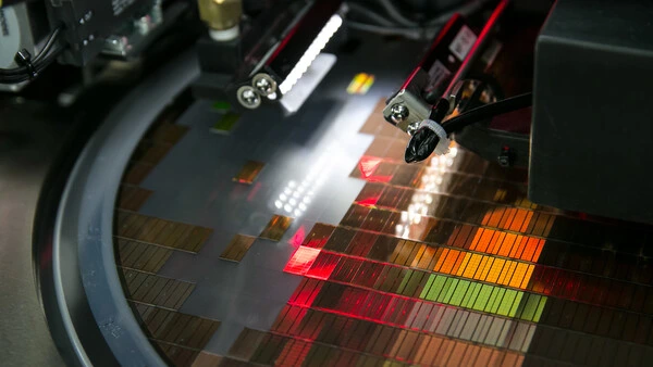 DRAM memory chips on a circuit board