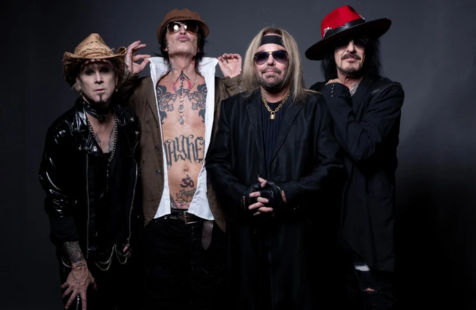 Mötley Crüe performing live (photo: Ross Halfin)