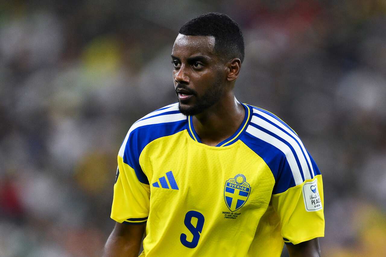 Alexander Isak in action for Sweden.