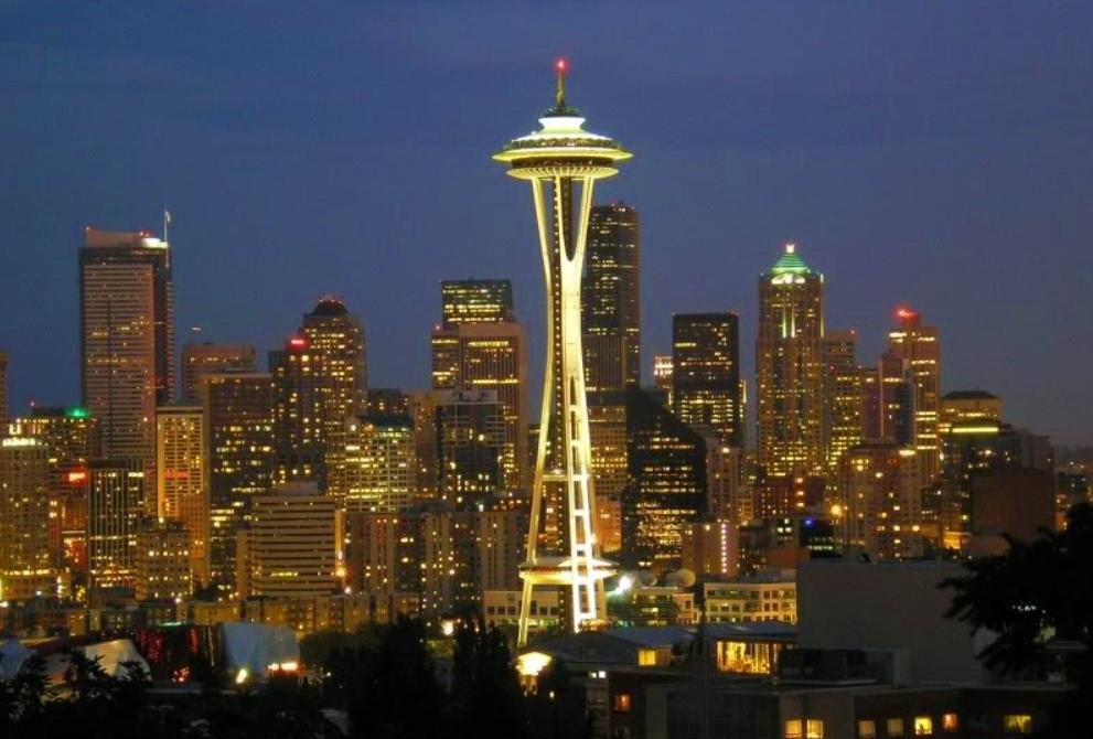 The Seattle skyline and Space Needle at night