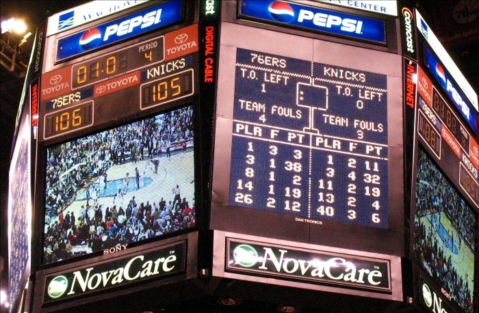 Scoreboard from a past 76ers-Knicks matchup in Philadelphia