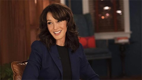 Jennifer Beals as Assistant Special Agent in Charge Robyn Wells in NCIS: New York