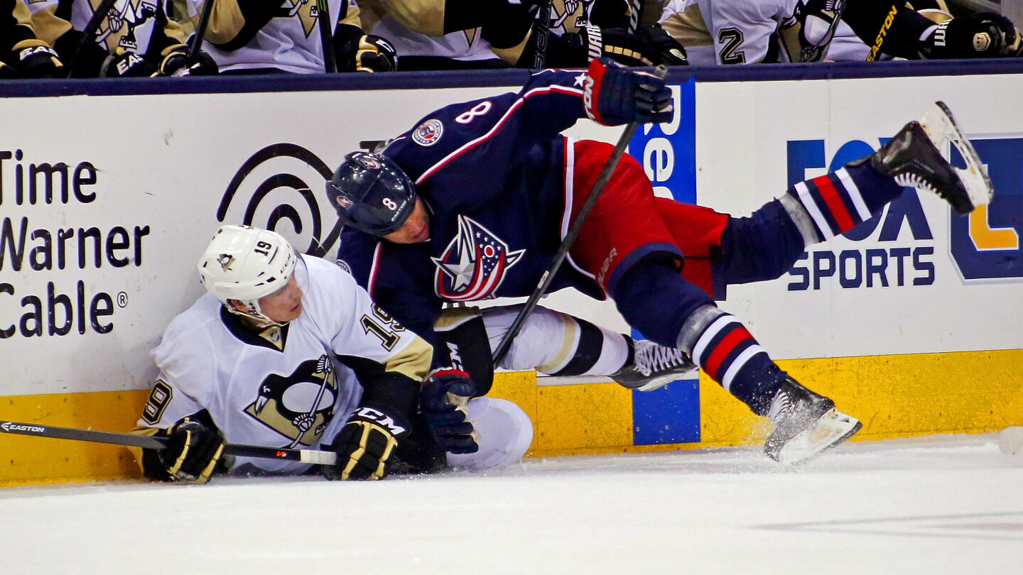 Columbus Blue Jackets and Pittsburgh Penguins collide — the Blue Jackets won 3-2 in a shootout on Friday behind Cam Talbot's debut for his ninth NHL team.