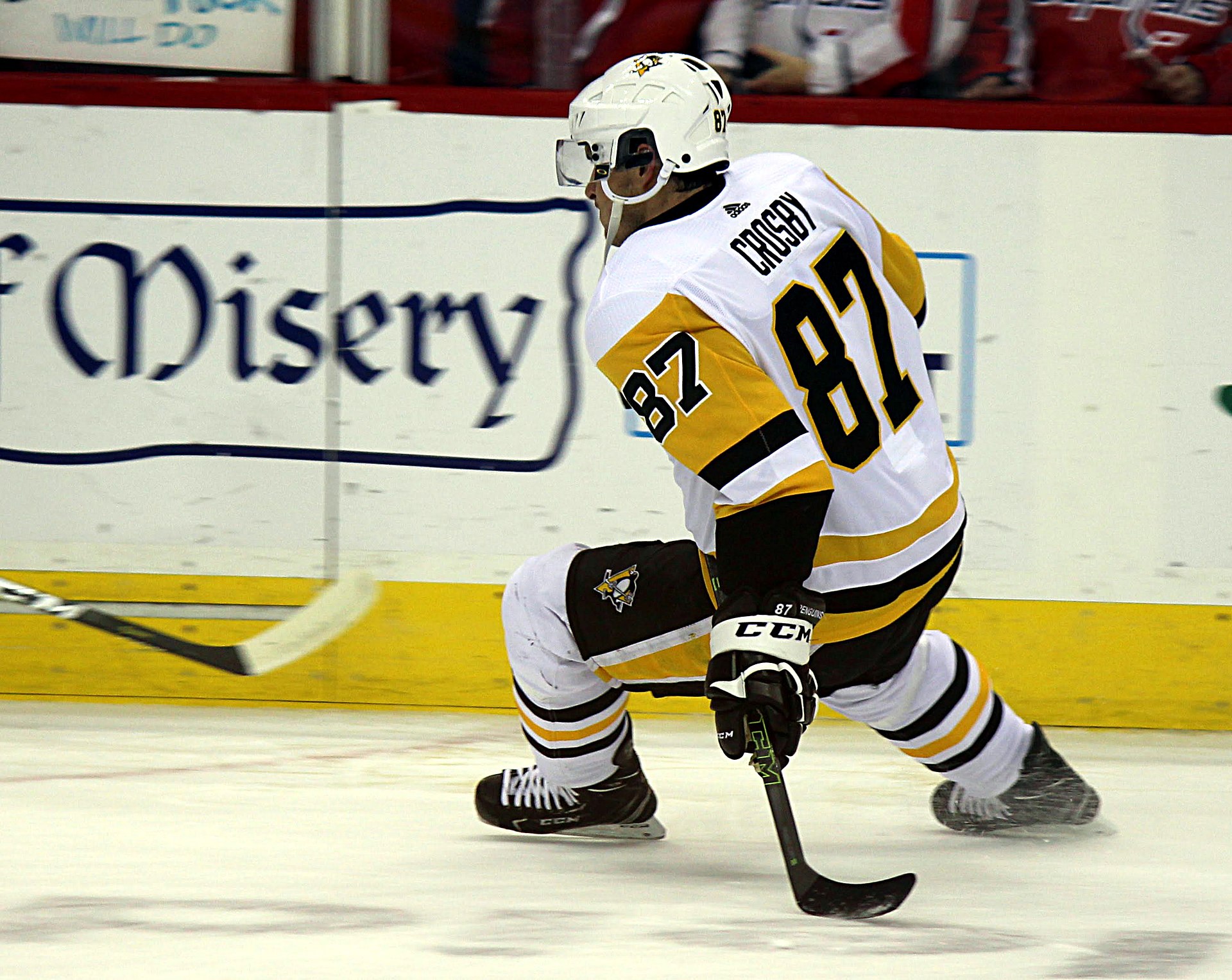 Sidney Crosby of the Pittsburgh Penguins (file photo)