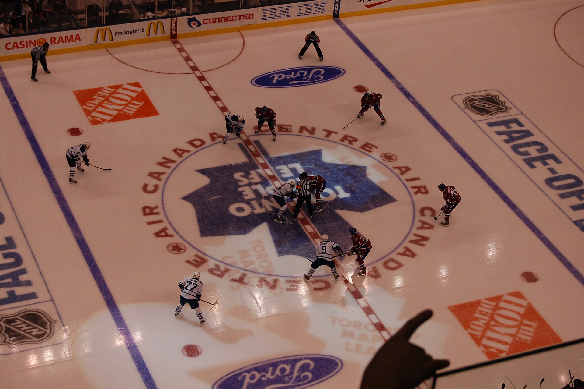 An NHL faceoff during a game (file photo)