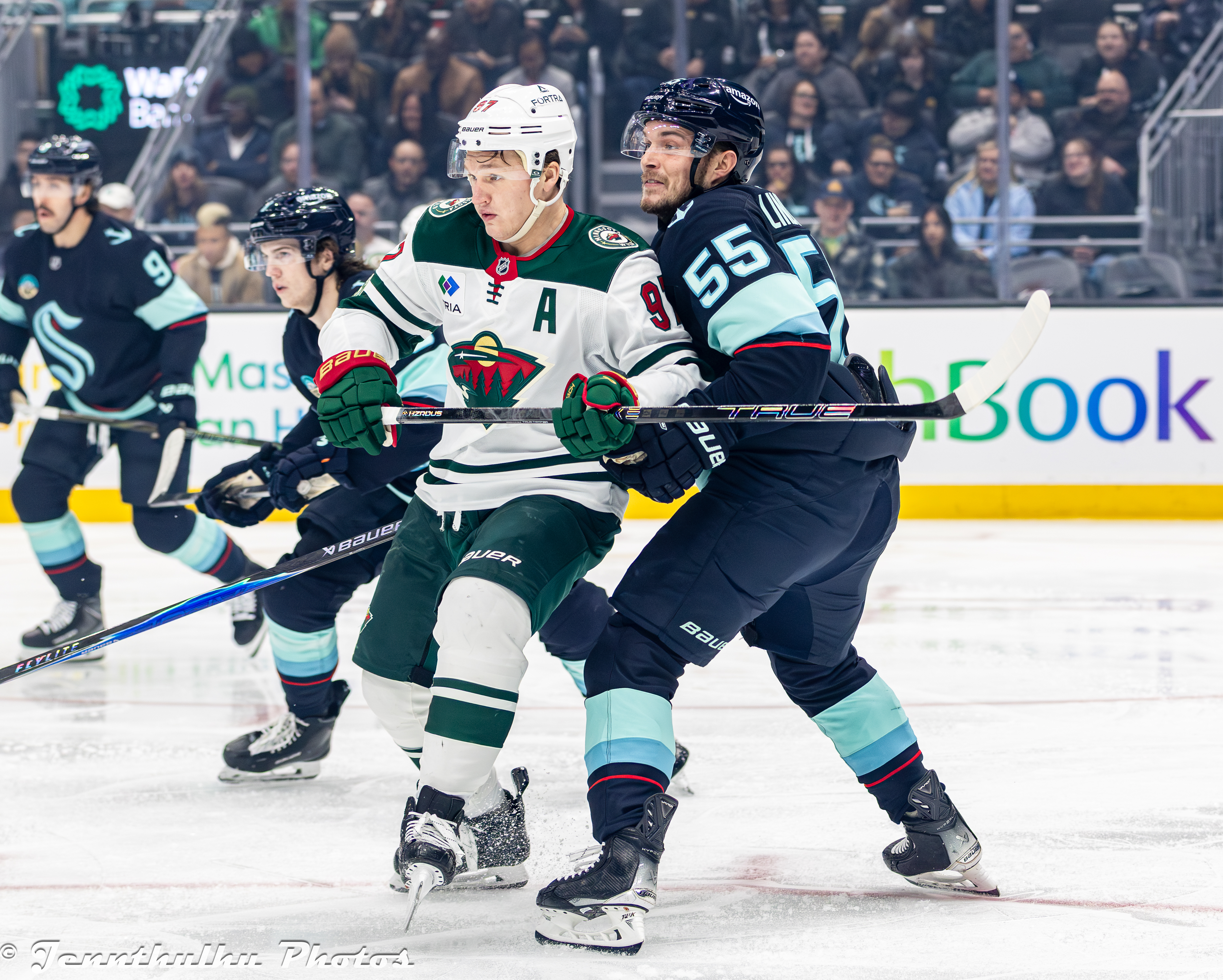 Kirill Kaprizov of the Minnesota Wild — hat trick and an assist in the 4-1 win over Florida