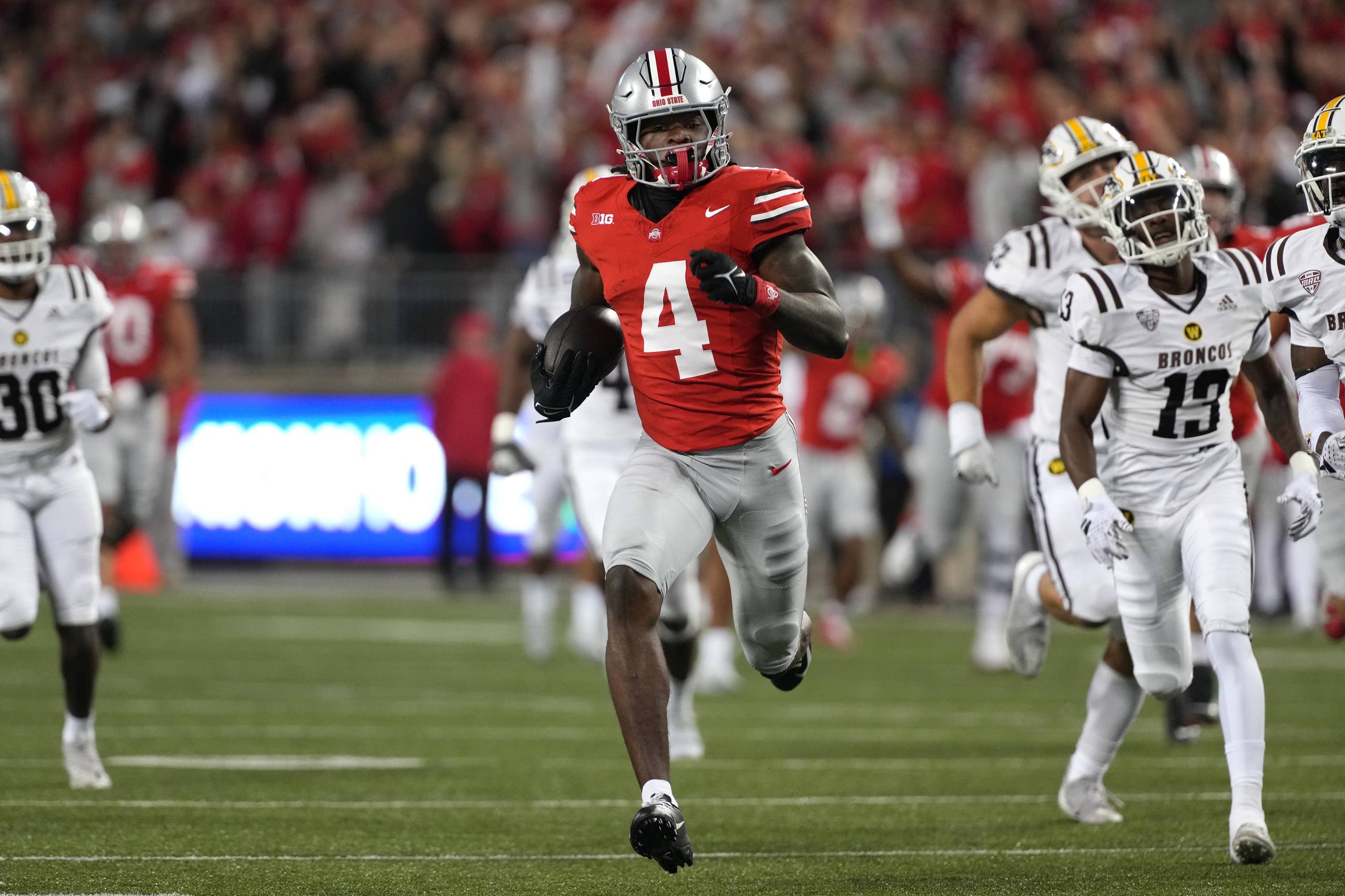 Ohio State wide receiver Jeremiah Smith in action for the Buckeyes