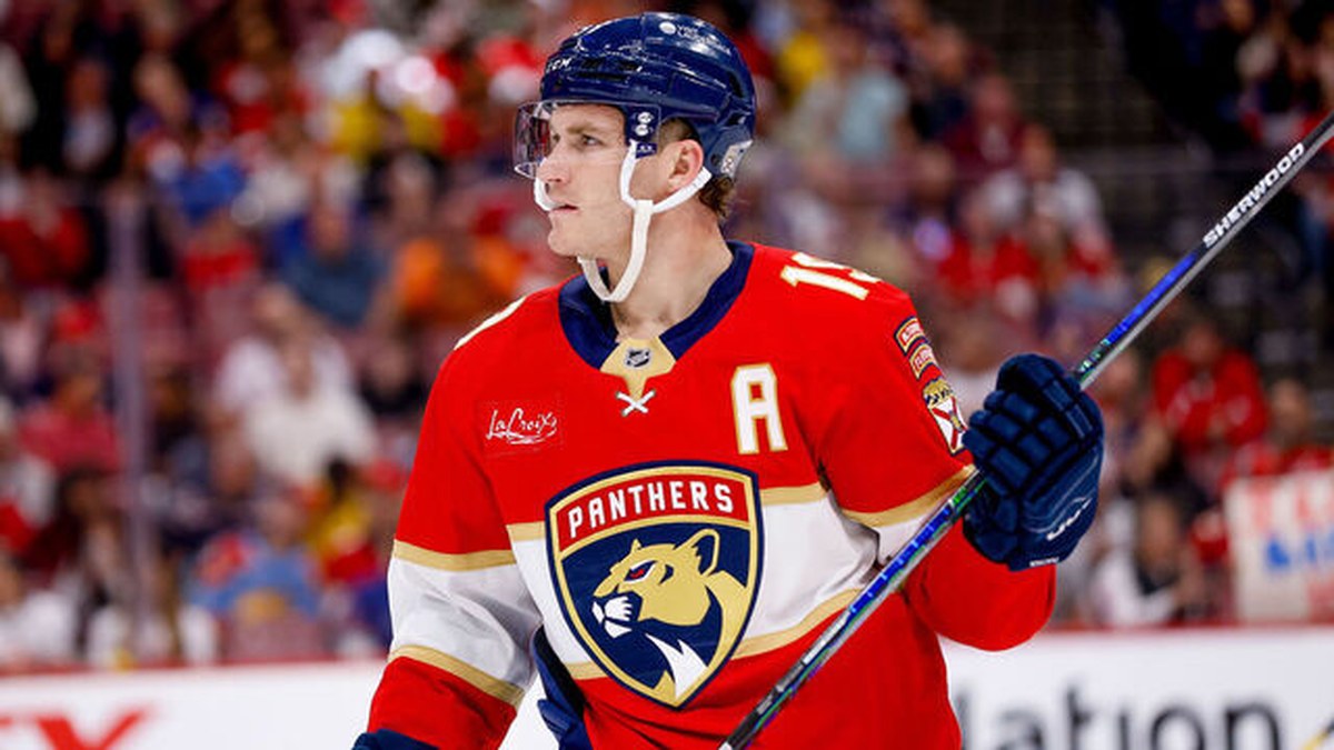 Matthew Tkachuk in a Florida Panthers jersey.