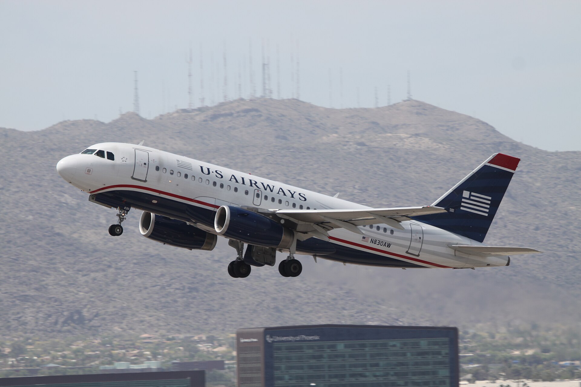 An airliner at Phoenix Sky Harbor International Airport