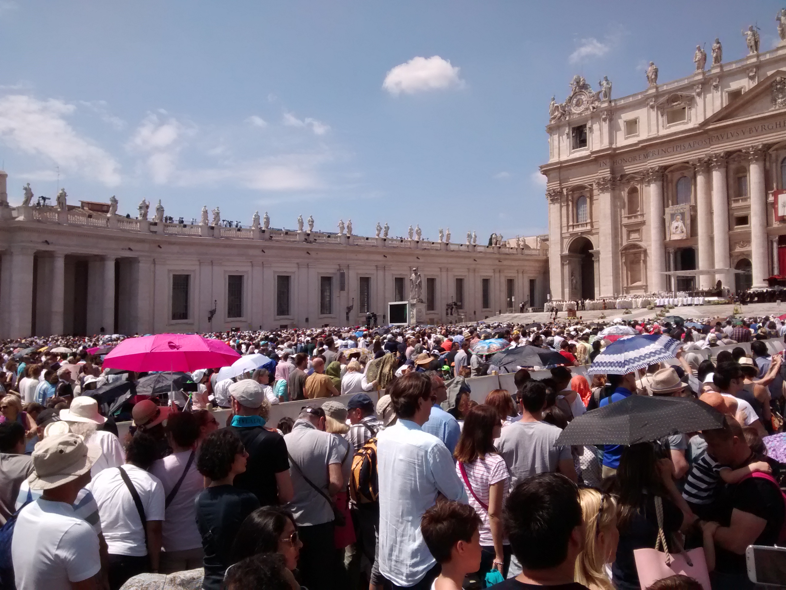 Crowds in St. Peter's Square at the Vatican (file photo)