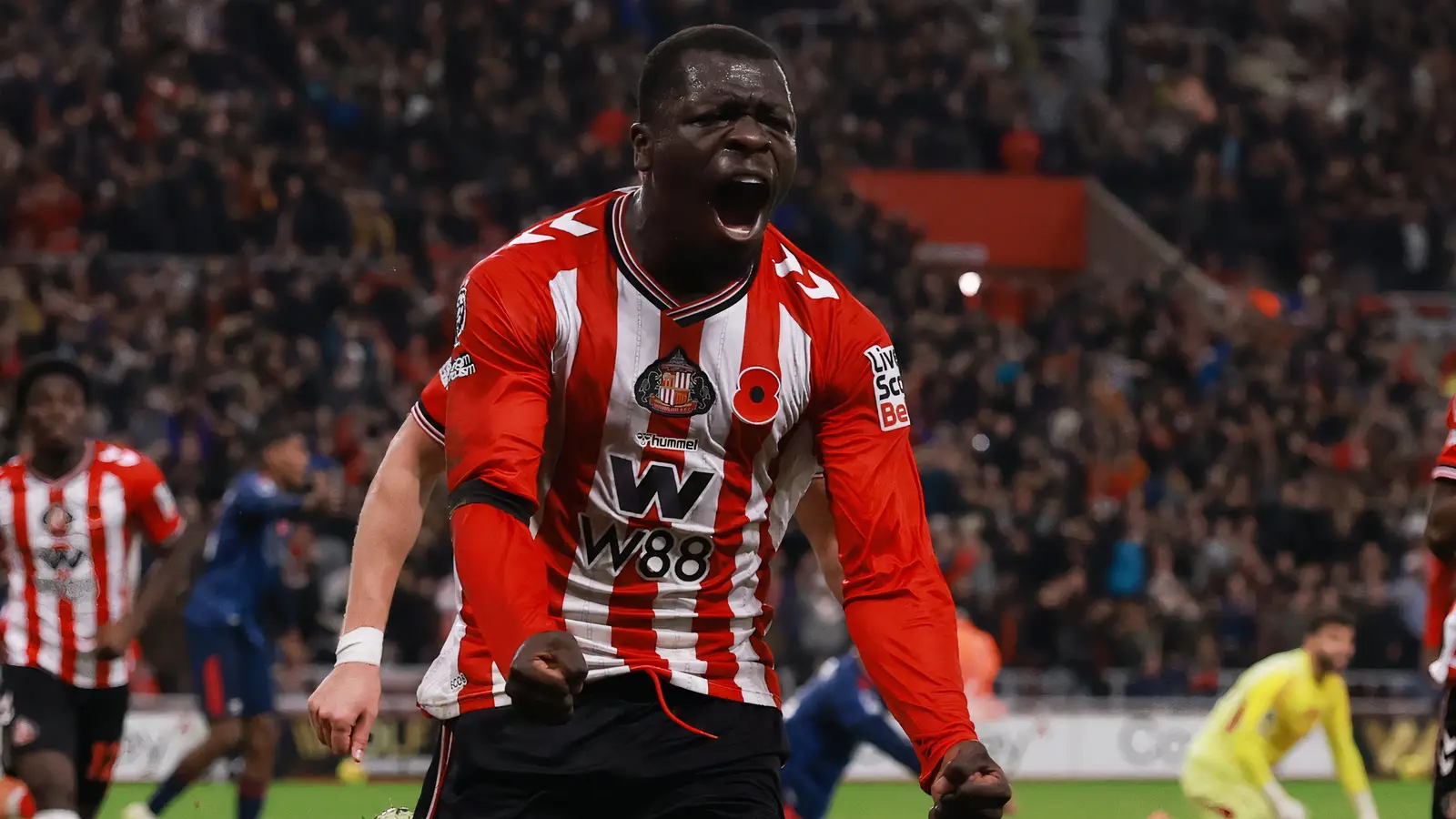 Manchester City Survive Sunderland Thriller 5-3