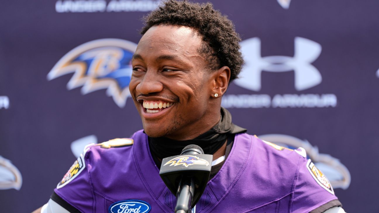 Ravens wide receiver Zay Flowers caught eight passes for 118 yards and a touchdown