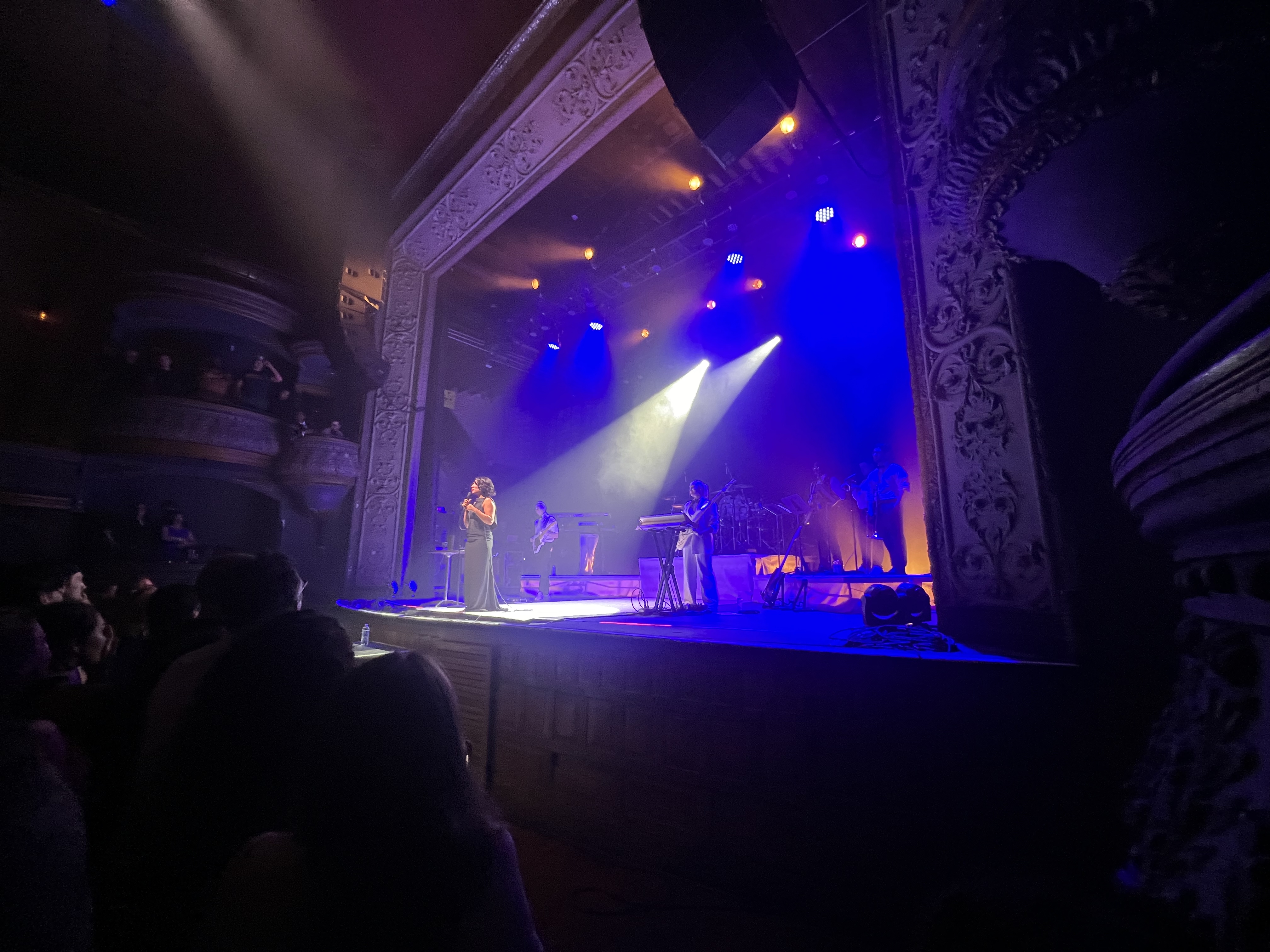 RAYE performing at Thalia Hall in Chicago in 2024