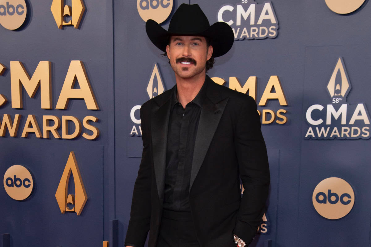 Riley Green at the CMA Awards