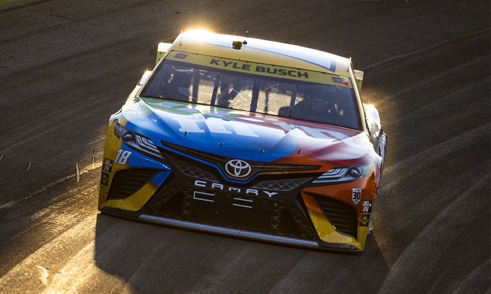 Kyle Busch's No. 18 Toyota Camry on track at Las Vegas Motor Speedway