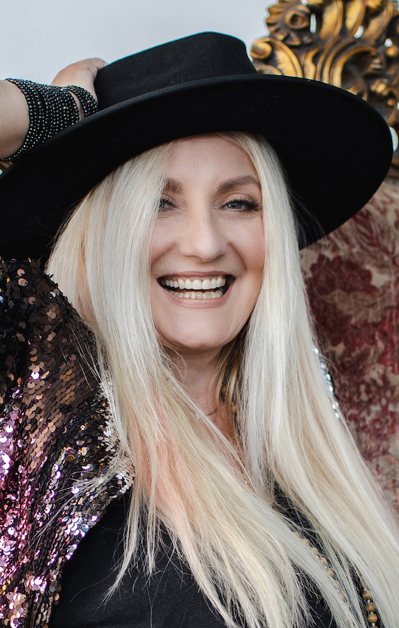 Sass Jordan, Canadian rock singer, portrait