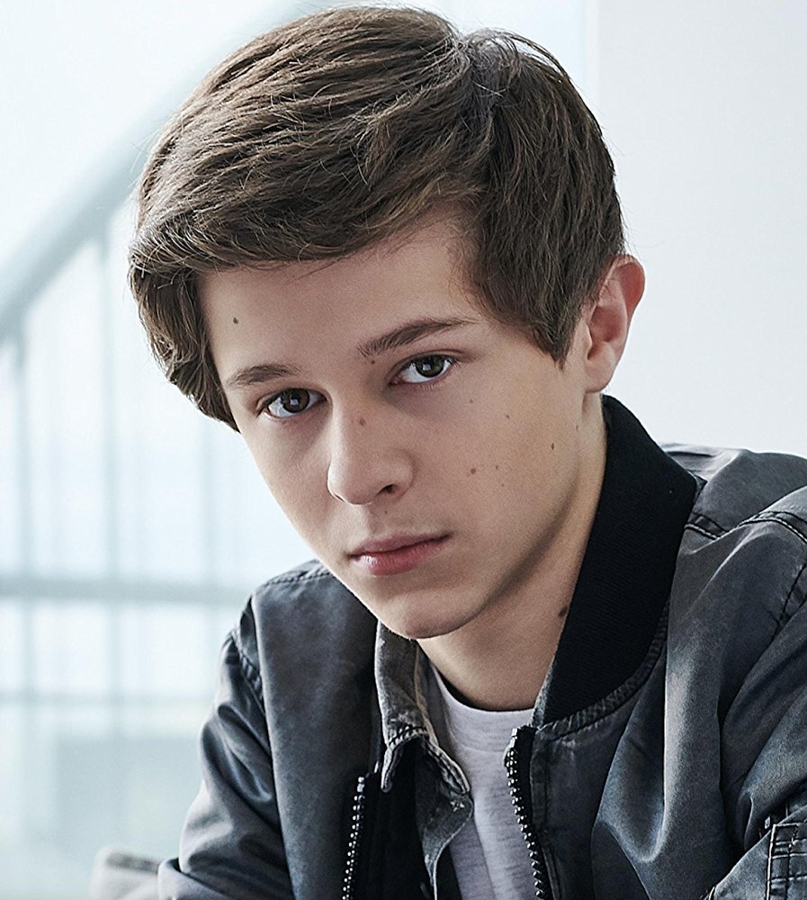 Graham Verchere, who plays intern Trevor in Ryan Glover's Split Rock