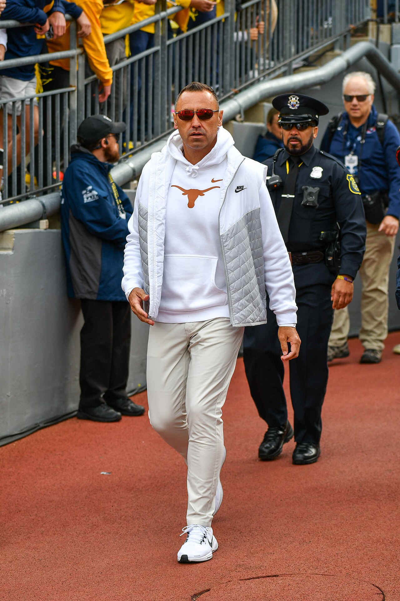 Texas head coach Steve Sarkisian (file photo)