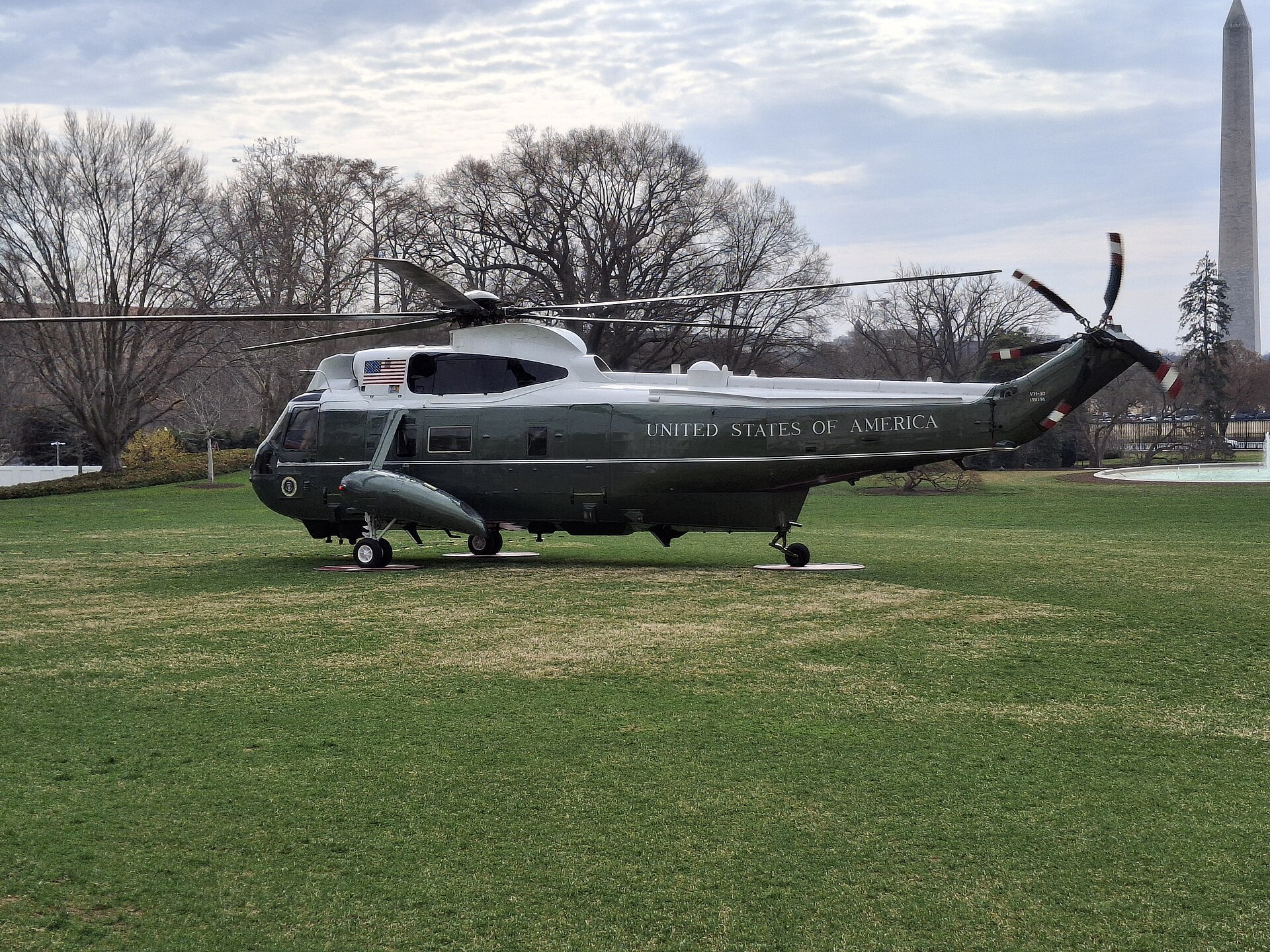 Marine One on the South Lawn of the White House (file photo)