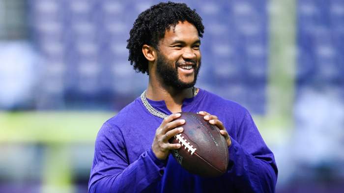 Kyler Murray warming up for the Minnesota Vikings