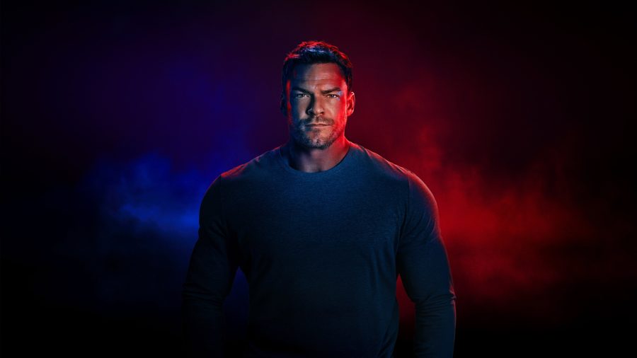 Alan Ritchson as Jack Reacher in Reacher
